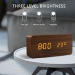 Montre-de-bureau-lectronique-commande-vocale-en-bois-horloge-num-rique-aliment-e-par-USB-AAA