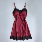 chemise-de-nuit-en-dentelle-1