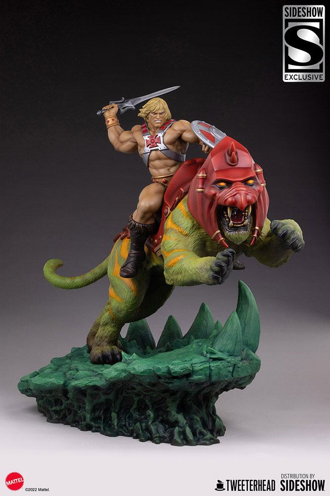 Statuette Masters of the Universe He-Man and Battle Cat Classic Deluxe 59cm