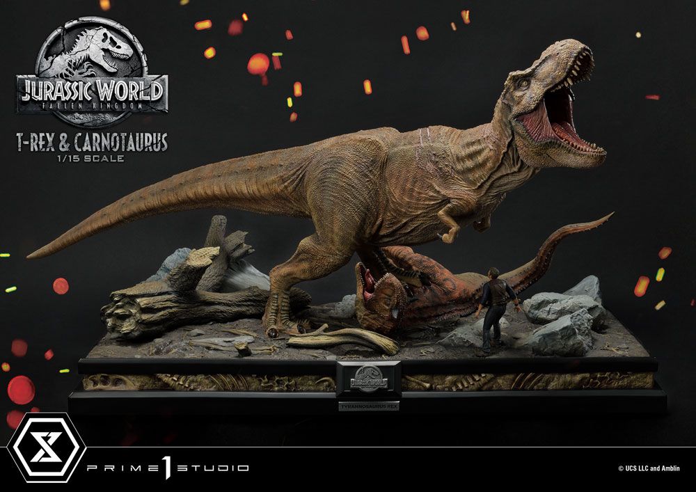 Statuette Jurassic World Fallen Kingdom T-Rex & Carnotaurus 90cm