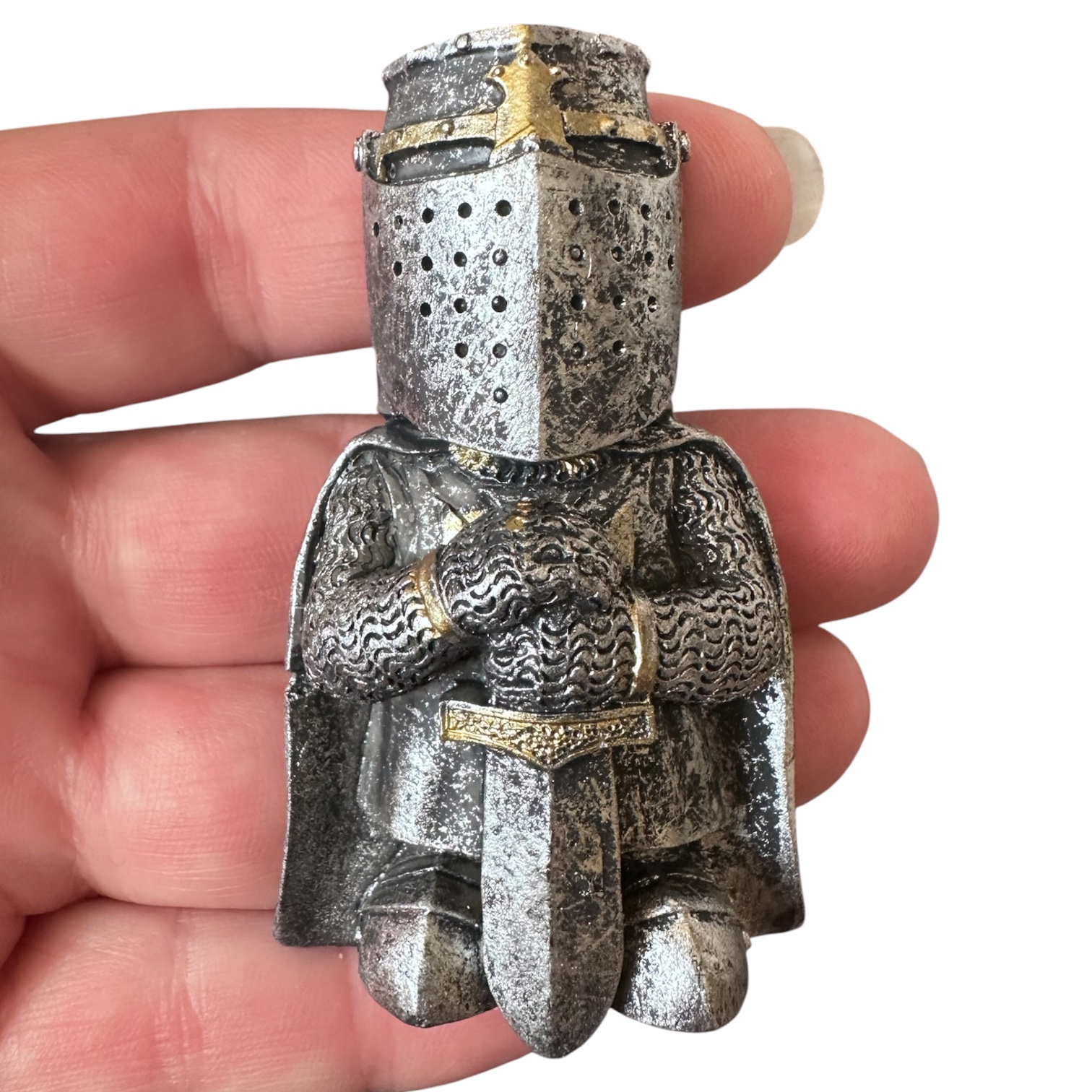 Magnet Chevalier Médiéval avec Épée – Aspect Métal Vieilli