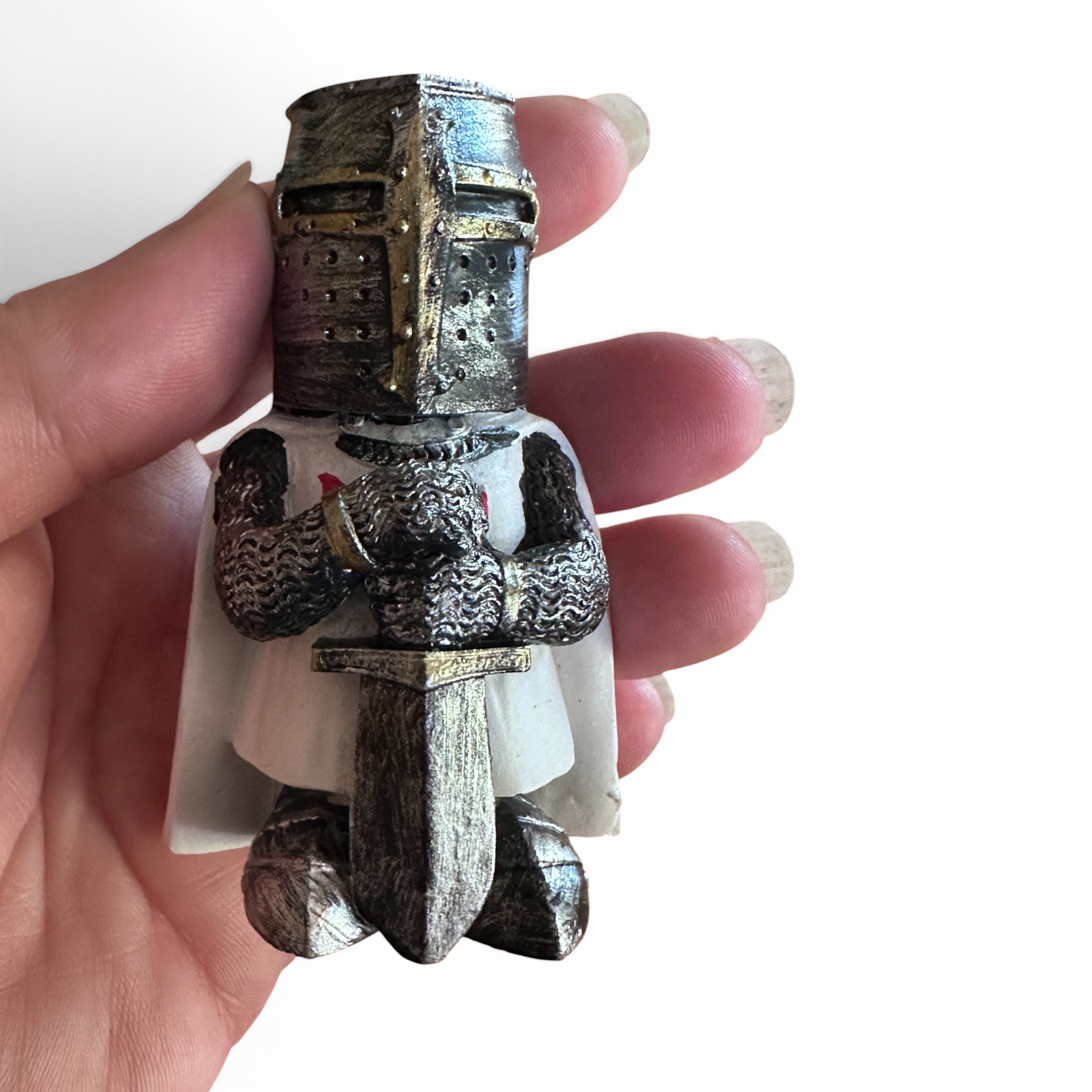 Figurine Chevalier Templier en Armure avec Épée – Statue Médiévale en Résine 8 cm