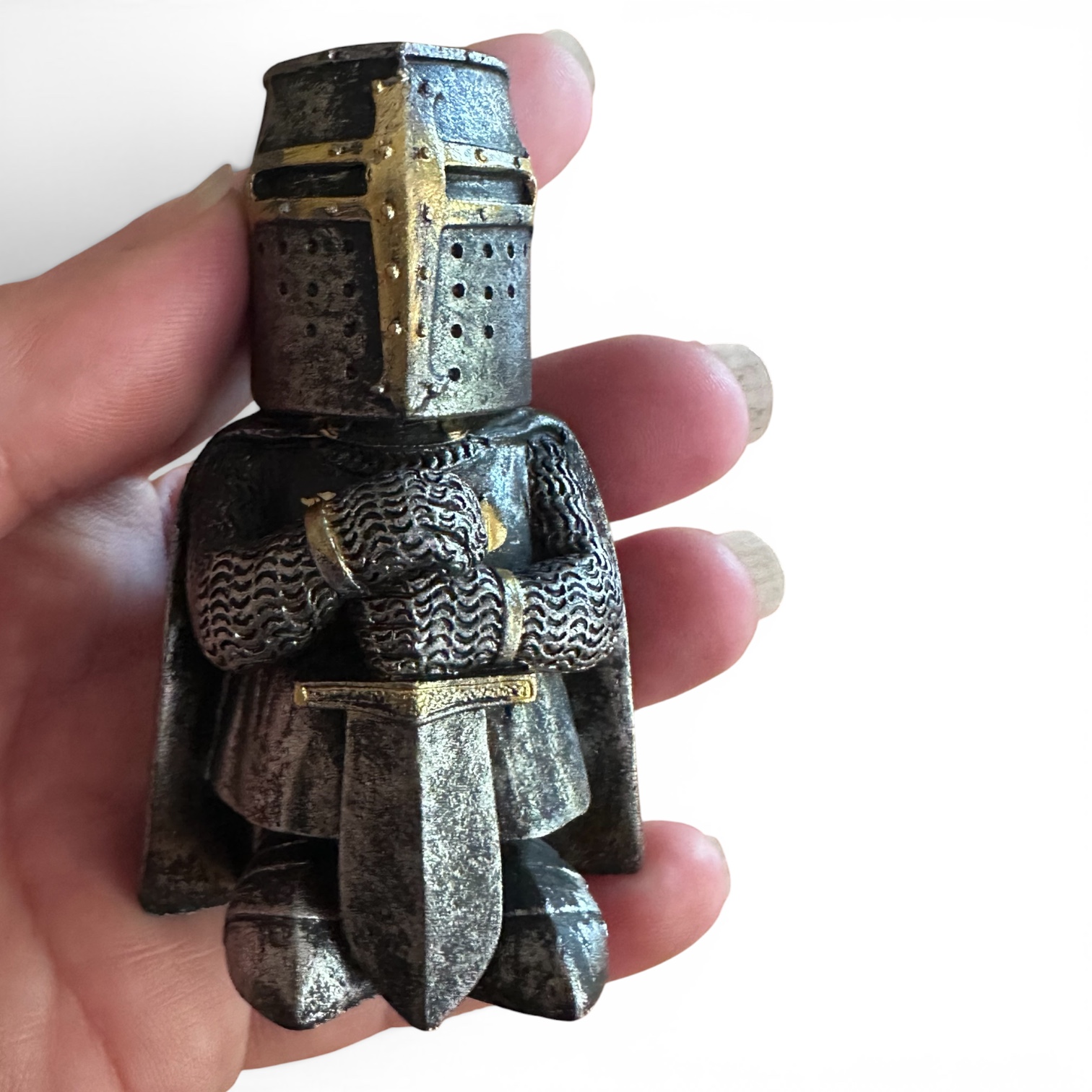 Figurine Chevalier Médiéval avec Épée – Statue en Résine 8 cm