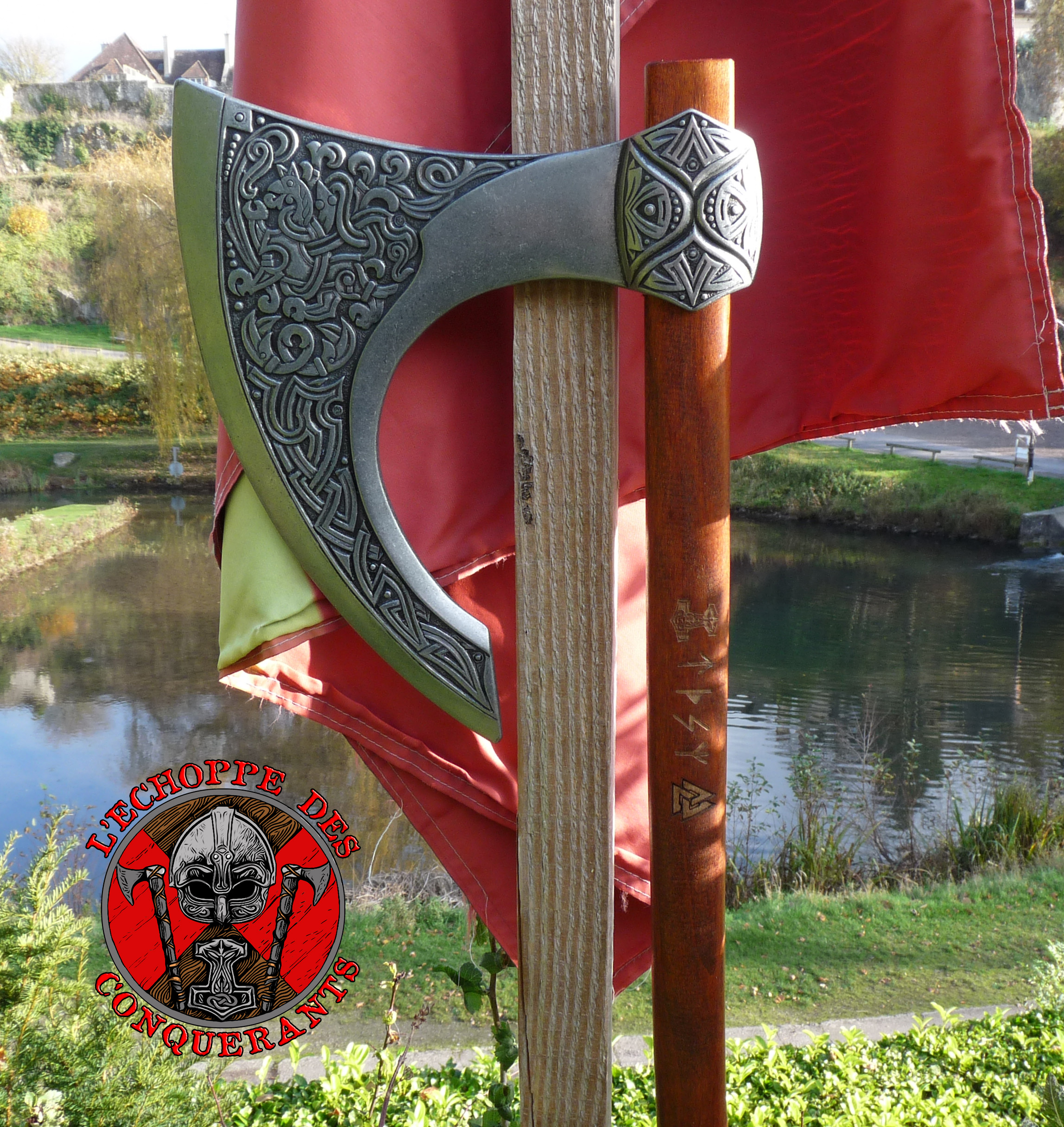Hache viking avec Runes 4