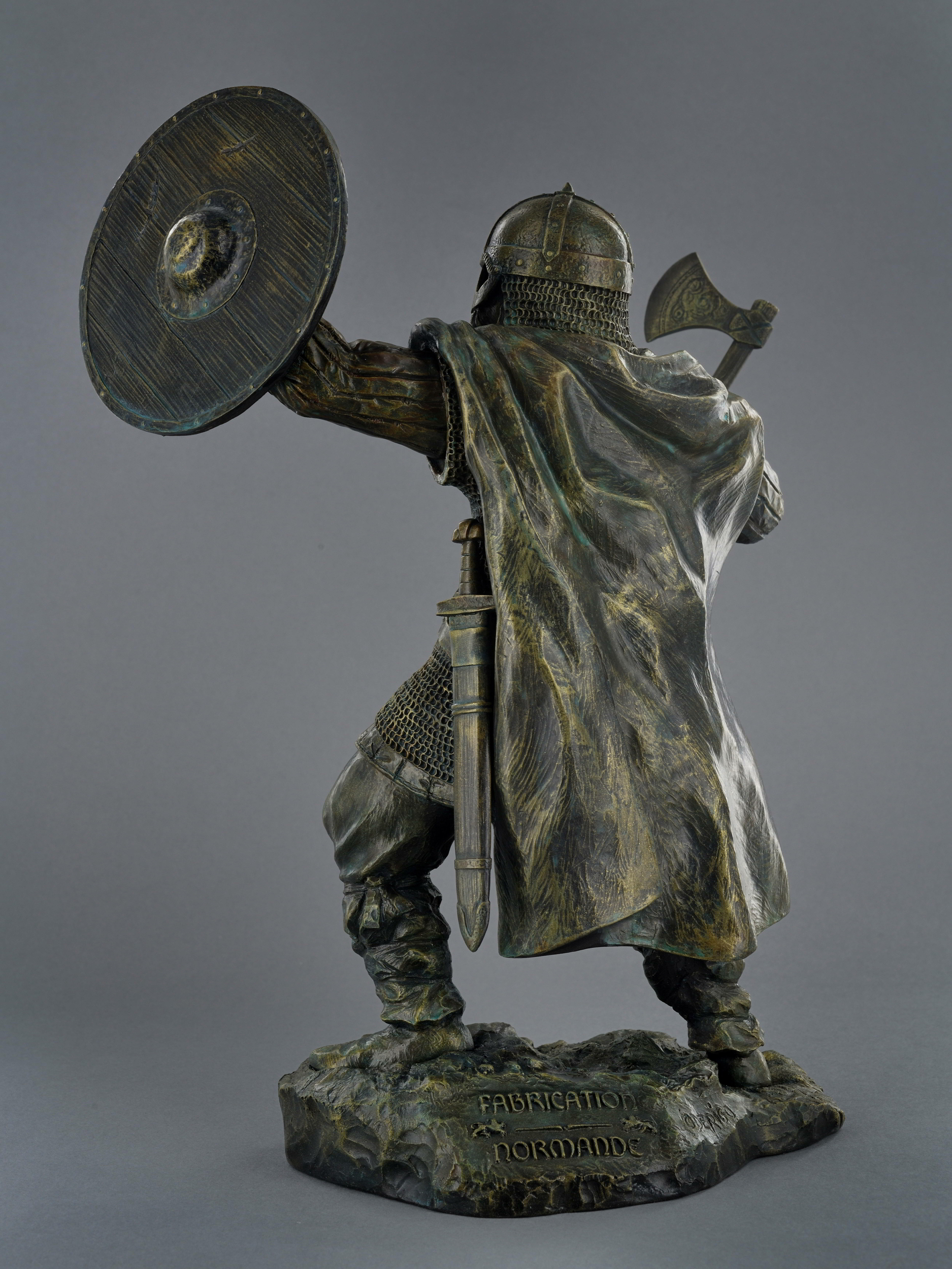 Statuette Viking 2