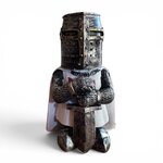 Figurine Chevalier Templier en Armure avec Épée – Statue Médiévale en Résine 8 cm