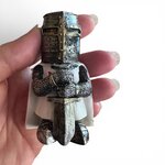 Figurine Chevalier Templier en Armure avec Épée – Statue Médiévale en Résine 8 cm