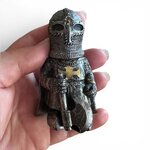 Figurine Chevalier Médiéval avec Hache – Statue en Résine 8 cm