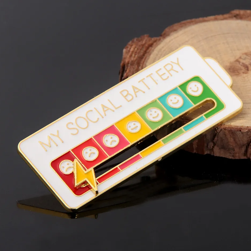 BROCHE-batterie-tolerance-niveau-sociale-catarinacalavera-3