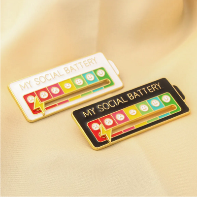 BROCHE-batterie-tolerance-niveau-sociale-catarinacalavera-1