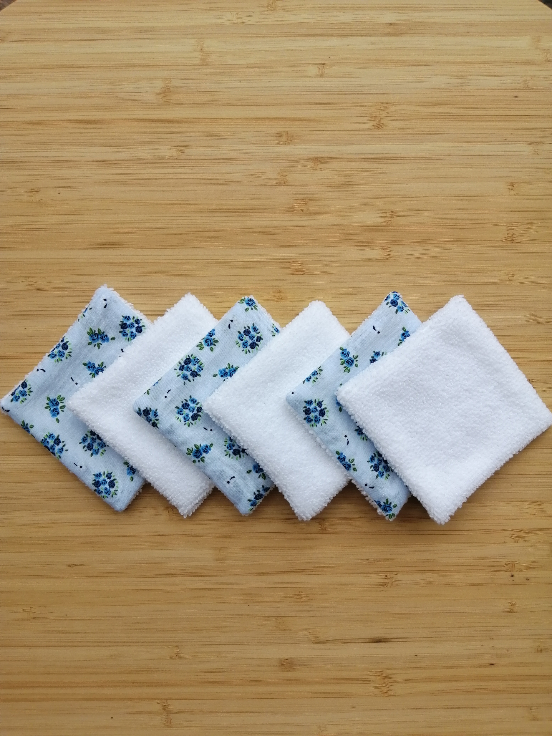 Lingettes-bouquet-bleu-2