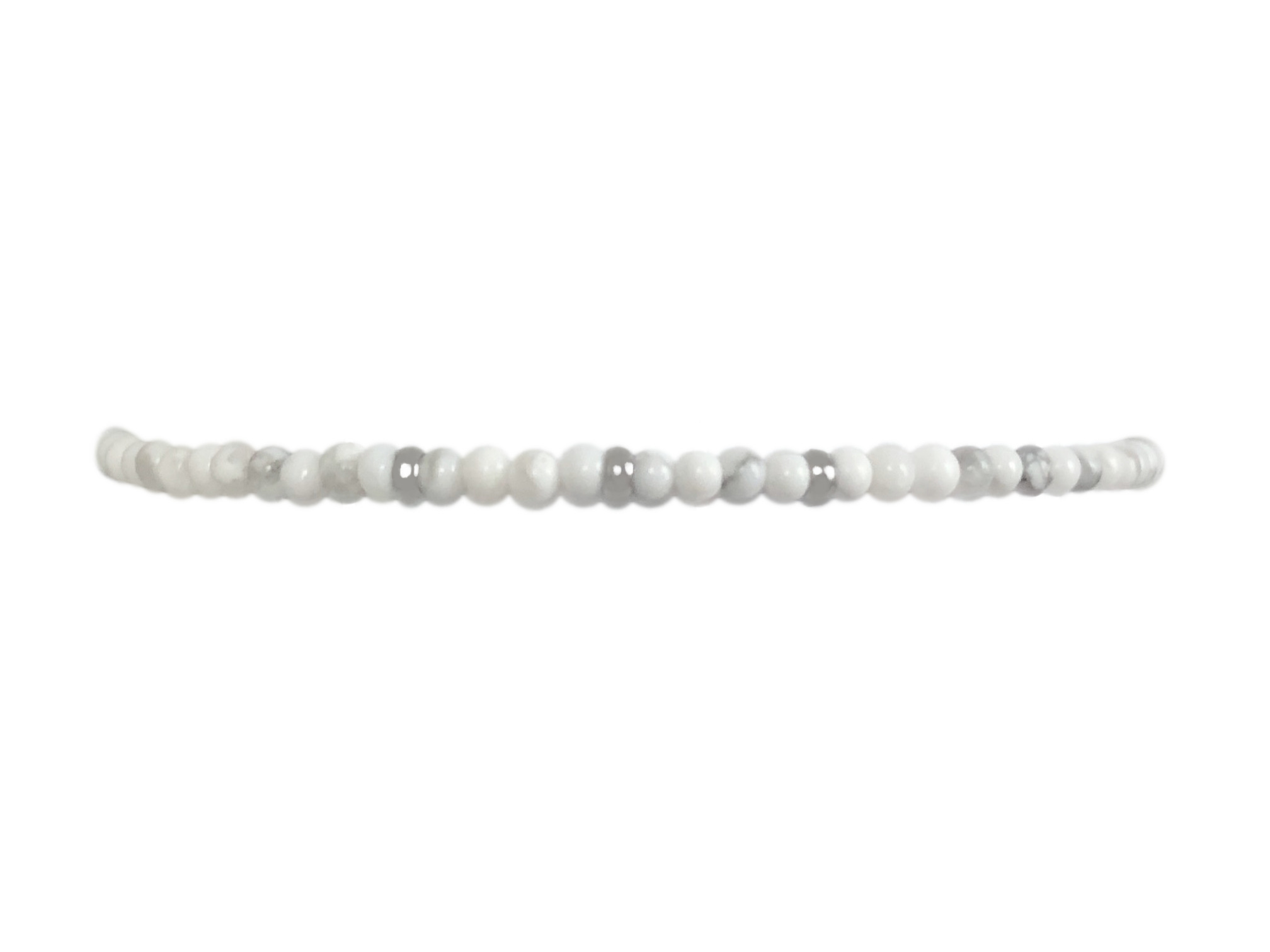 Bracelet DARYA6 perles naturelles howlite blanche-minimaliste-bohème- MARJANE et Cie