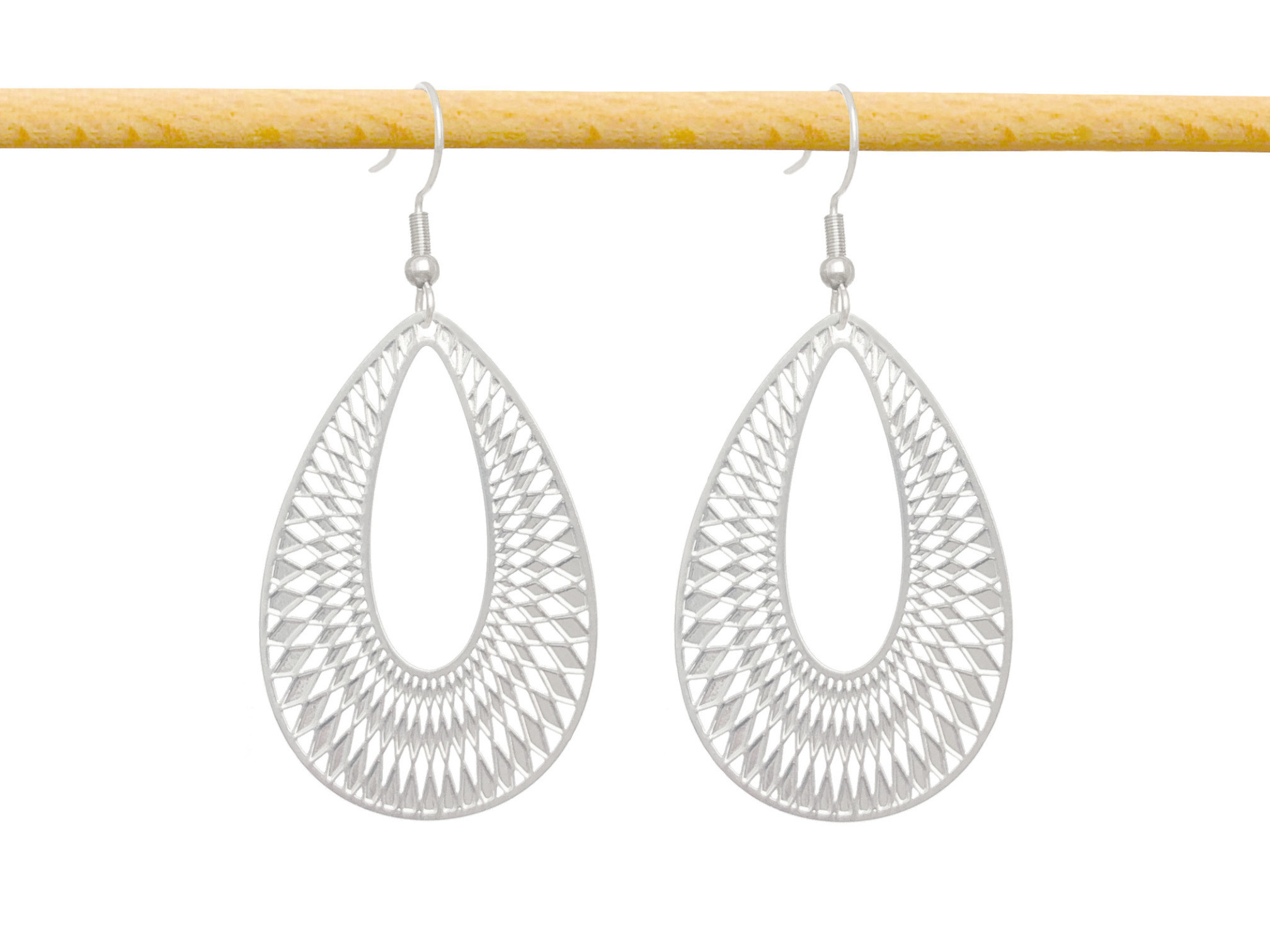 Boucles d'oreilles CHAFIA dormeuses pendantes acier inoxydable argent pendentif goutte graphique-minimaliste-bohème- MARJANE et Cie