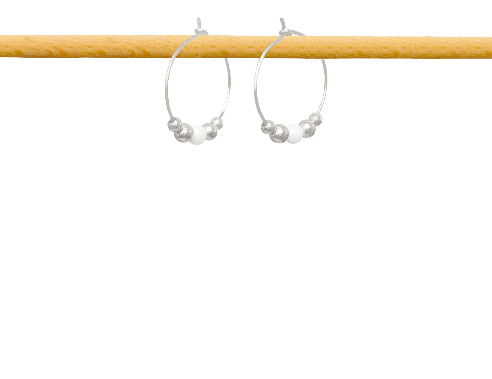 Boucles d'oreilles IFATE1 créoles acier inoxydable argent perle couleur blanche-minimaliste-bohème- MARJANE et Cie