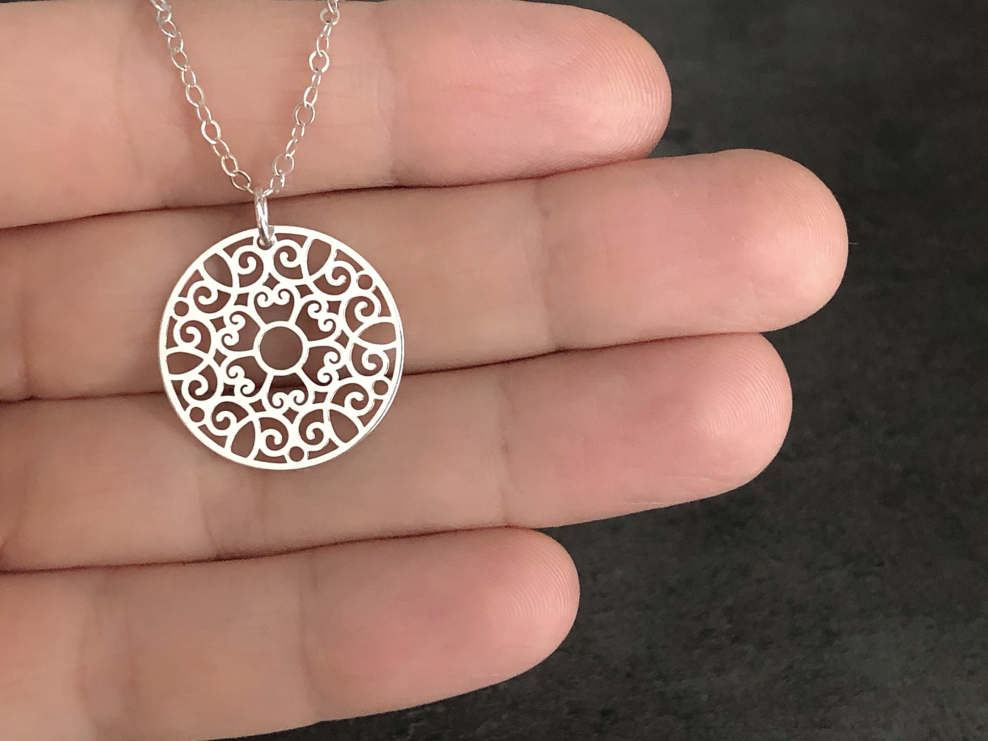 Collier AKILA argent 925 pendentif rond fleur