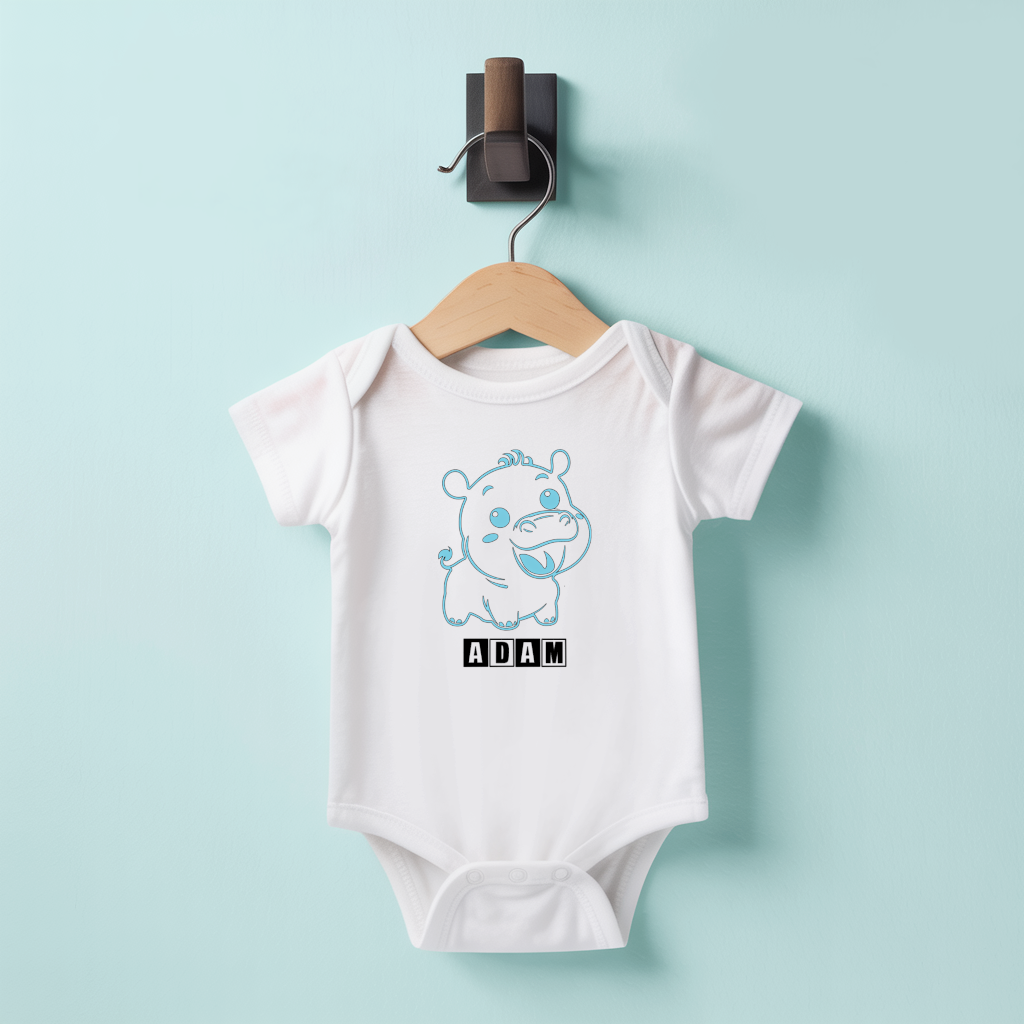 Body bébé personnalisable blanc avec prénom et hippopotame farceur suspendu - MARJANE et Cie