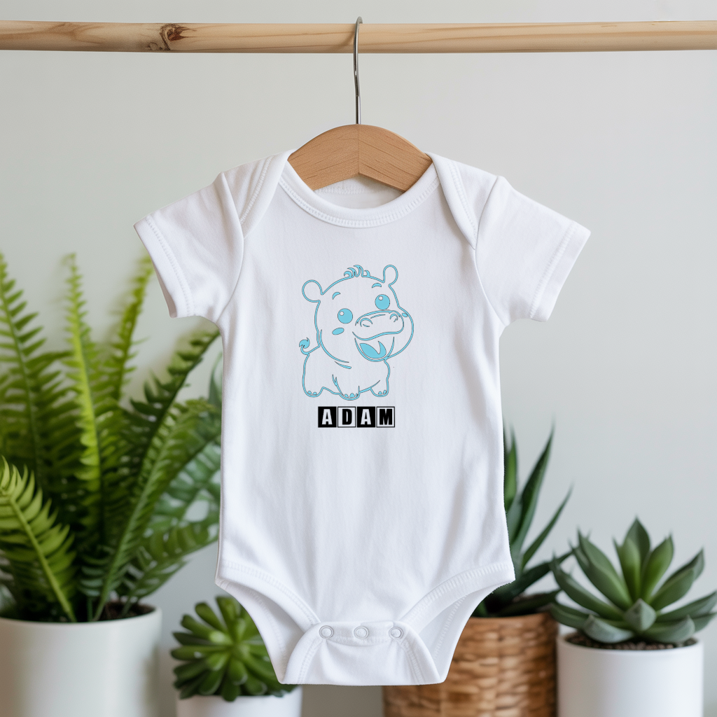 Body bébé personnalisable avec prénom et hippopotame farceur flocage sur cintre - MARJANE et Cie
