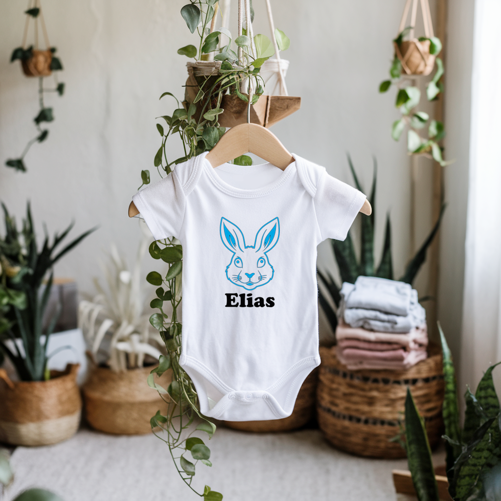 Body bébé personnalisable avec prénom et frimousse de lapin flocage sur cintre - MARJANE et Cie
