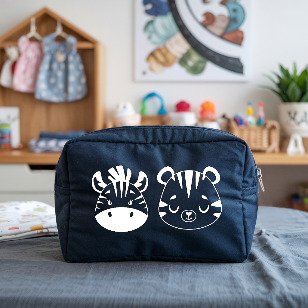 Trousse bébé personnalisable zèbre et tigre bleu marine, écoresponsable, cadeau naissance - MARJANE et Cie