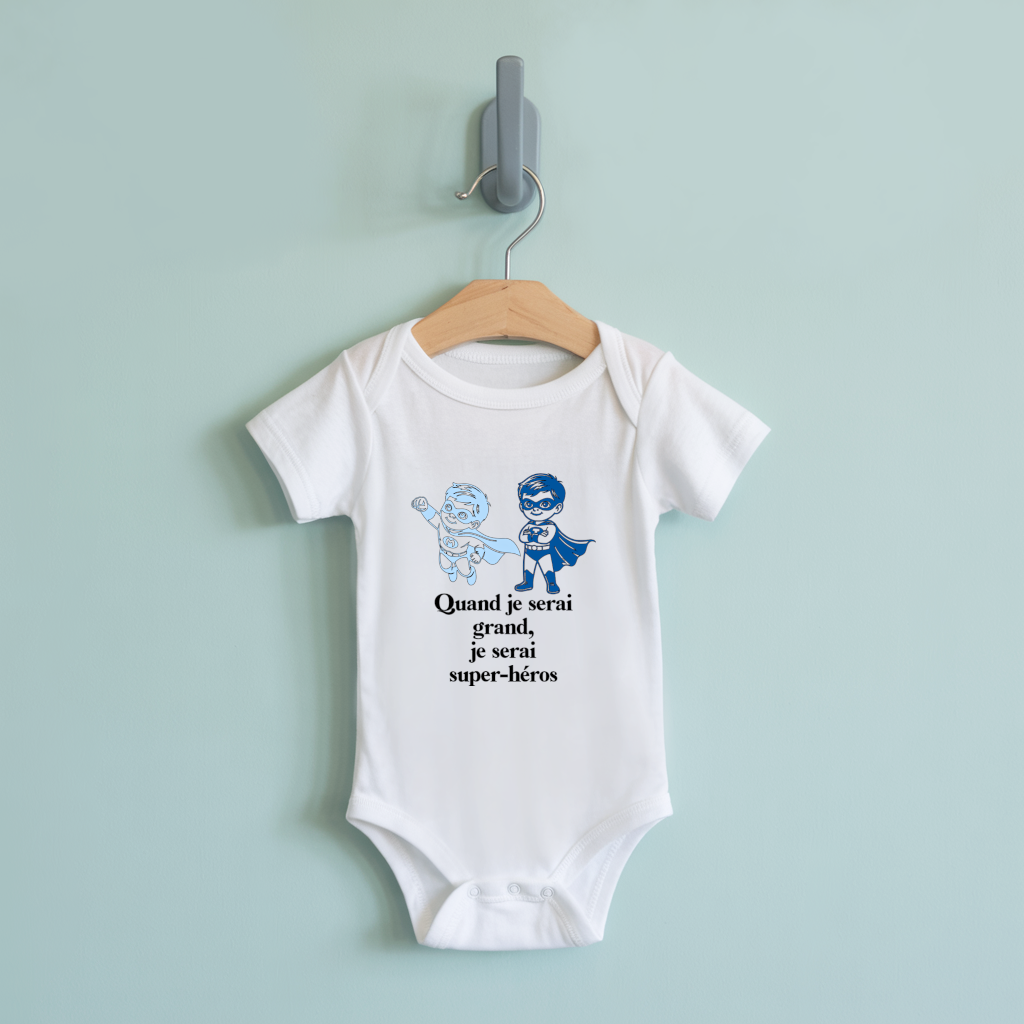 Body bébé personnalisable avec super héros et message sur cintre, cadeau naissance - MARJANE et Cie