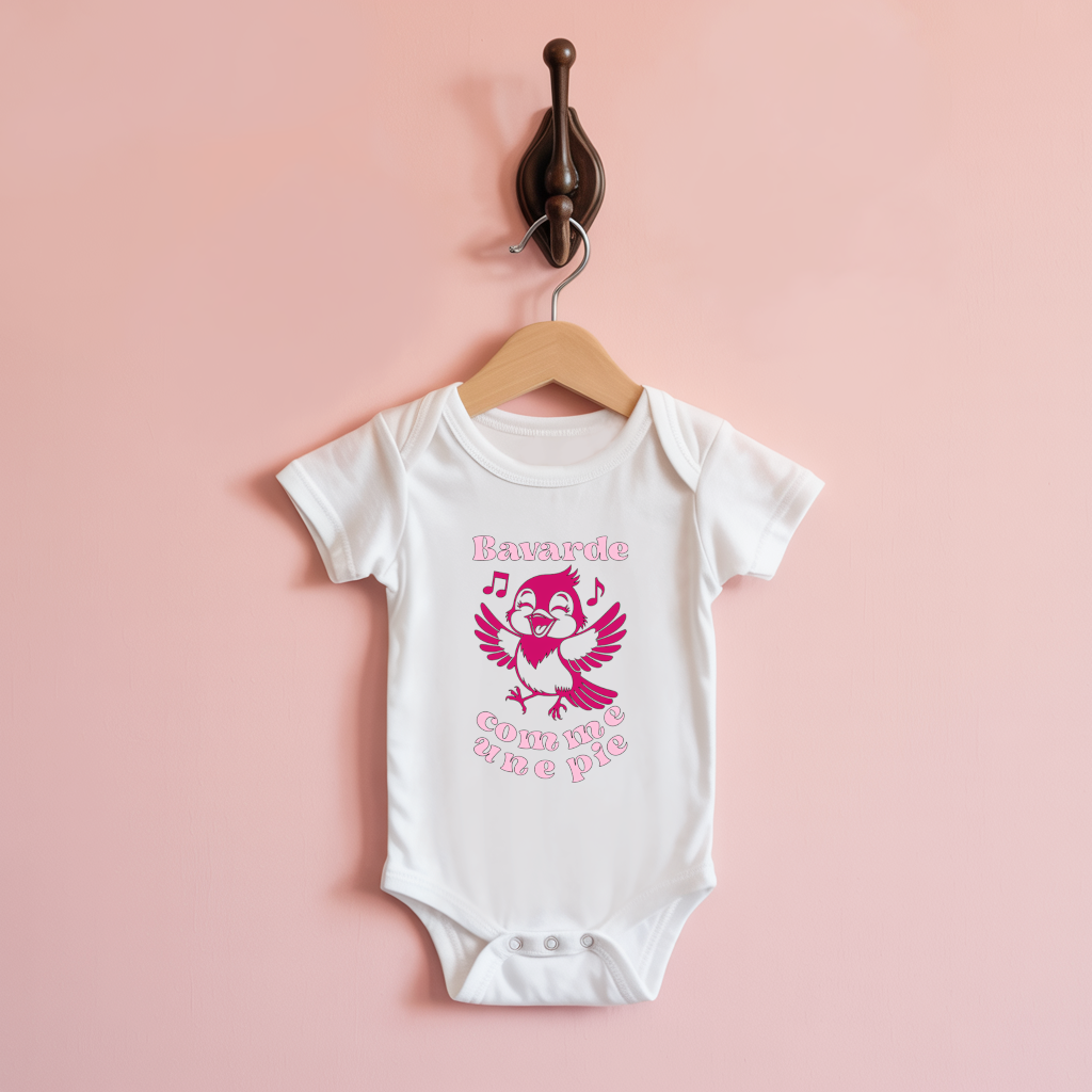 Body bébé personnalisable avec oiseau pie et message sur cintre, cadeau naissance - MARJANE et Cie