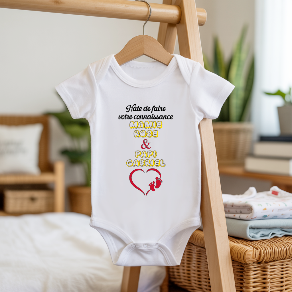 Body bébé personnalisable avec annonce grossesse grands parents sur cintre - MARJANE et Cie