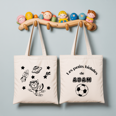 Tote bag bébé personnalisé recto Cap sur les étoiles et verso prénom en coton blanc avec flocage couleur - MARJANE et Cie