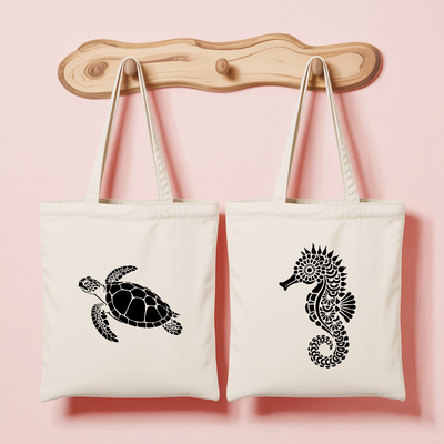 Tote bag femme avec hippocampe et tortue nageant en flocage monochrome - MARJANE et Cie
