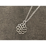 Collier NASMA acier inoxydable argent breloque fleur