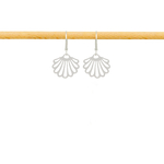 Boucles d'oreilles MADIHA dormeuses acier inoxydable argent pendentif coquillage-minimaliste-bohème- MARJANE et Cie