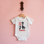 Body bébé personnalisable blanc avec prénom et maman girafe et son petit suspendu - MARJANE et Cie