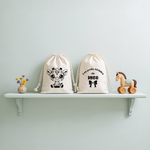 Sac pochon bébé personnalisé face girafe sage et face prénom en coton avec flocage, cadeau naissance - MARJANE et Cie