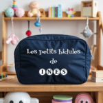 Trousse bébé personnalisée girafe et lion face personnalisation texte en toile bleu avec flocage, écoresponsable - MARJANE et Cie