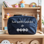 Trousse bébé personnalisable manchots dansants face personnalisation texte en toile bleu avec flocage, écoresponsable - MARJANE et Cie