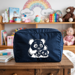 Trousse bébé personnalisable Maman panda et ses petits bleu marine, écoresponsable, cadeau naissance - MARJANE et Cie