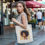 Tote bag femme inspirant porté par une femme - MARJANE et Cie