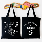 Tote bag bébé personnalisé recto Cap sur les étoiles et verso prénom en coton noir avec flocage blanc - MARJANE et Cie