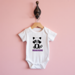 Body bébé personnalisable blanc avec prénom et raton laveur aventurier suspendu - MARJANE et Cie