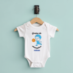 Body bébé personnalisable avec garçon jouant au basket sur cintre, cadeau naissance - MARJANE et Cie