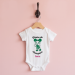 Body bébé personnalisable avec fille faisant de la boxe sur cintre, cadeau naissance - MARJANE et Cie