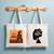Tote bag femme avec portrait en tenue traditionnelle colorée et turban majestueux, double face floquée - MARJANE et Cie