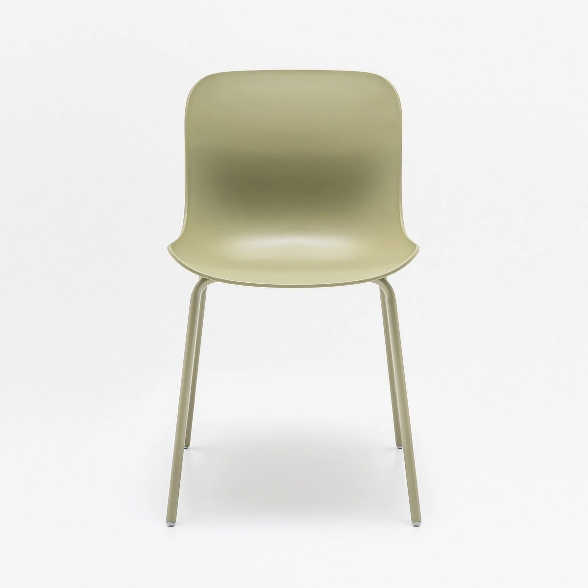 Chaise de réunion en plastique colorée et recyclable