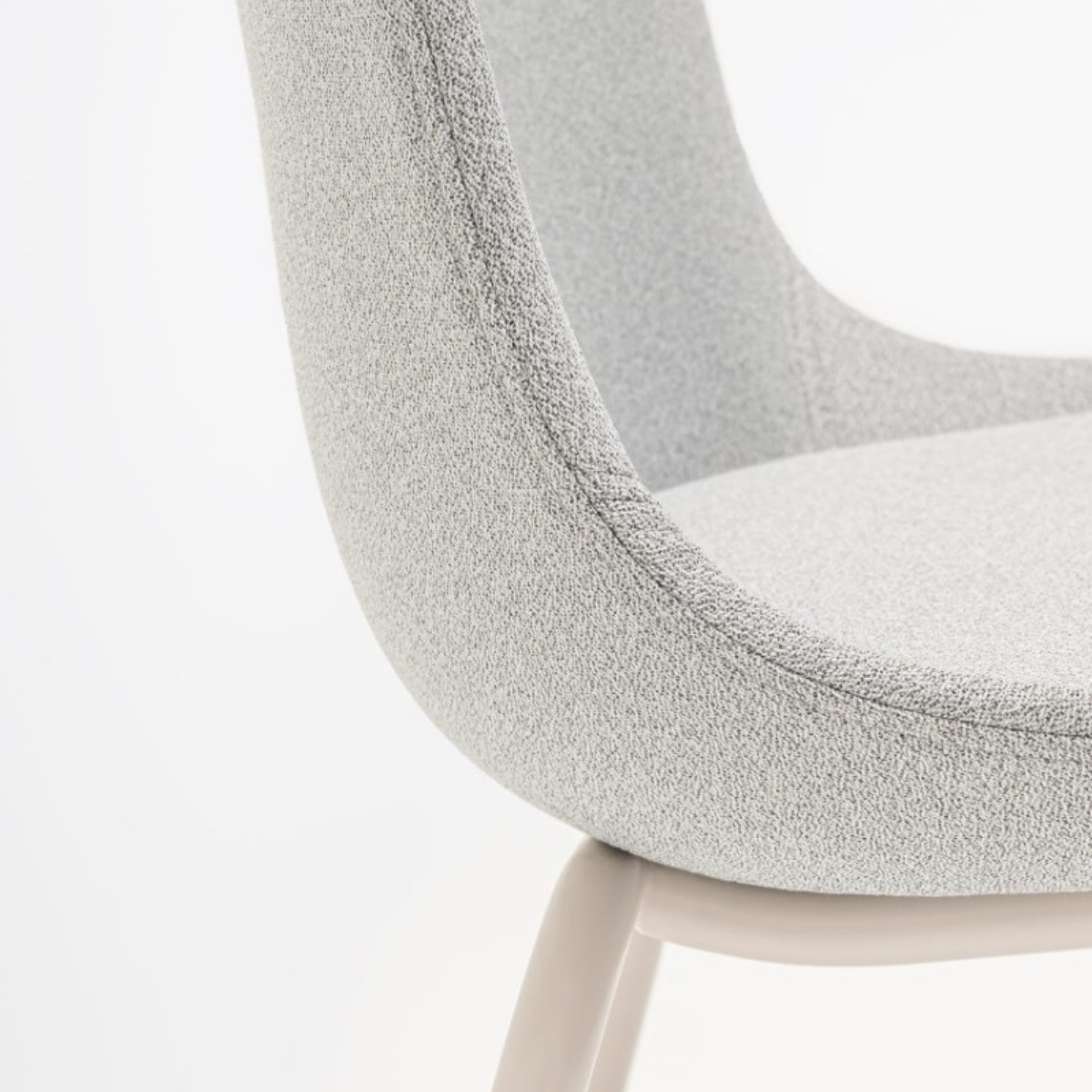 Chaise_réunion_tapissée_simple_pas_cher