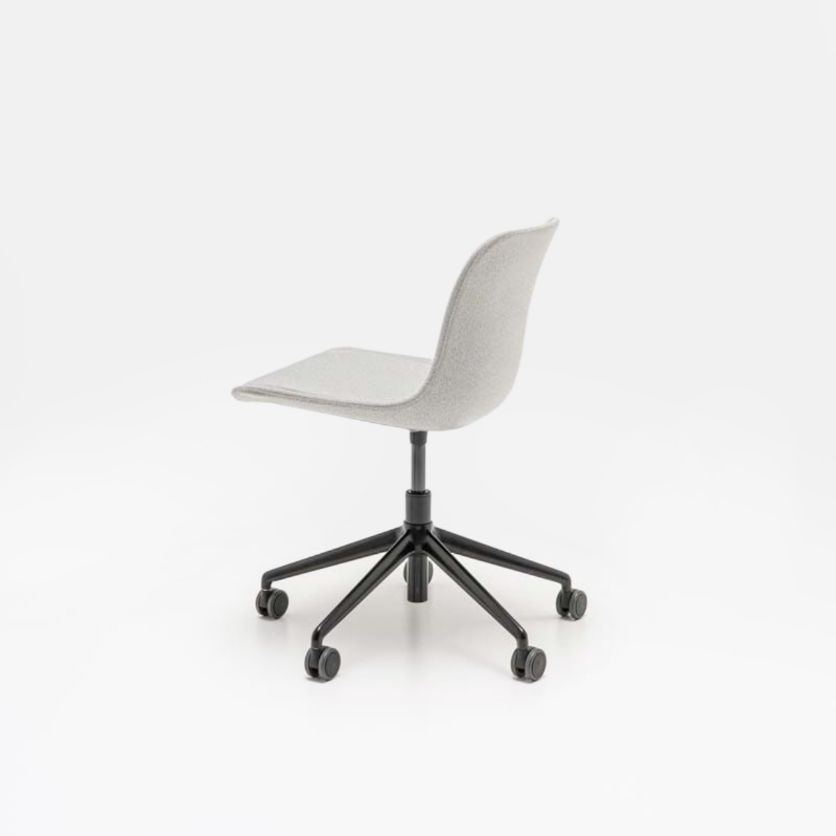 Chaise_réunion_confortable_réglable_hauteur_bureau