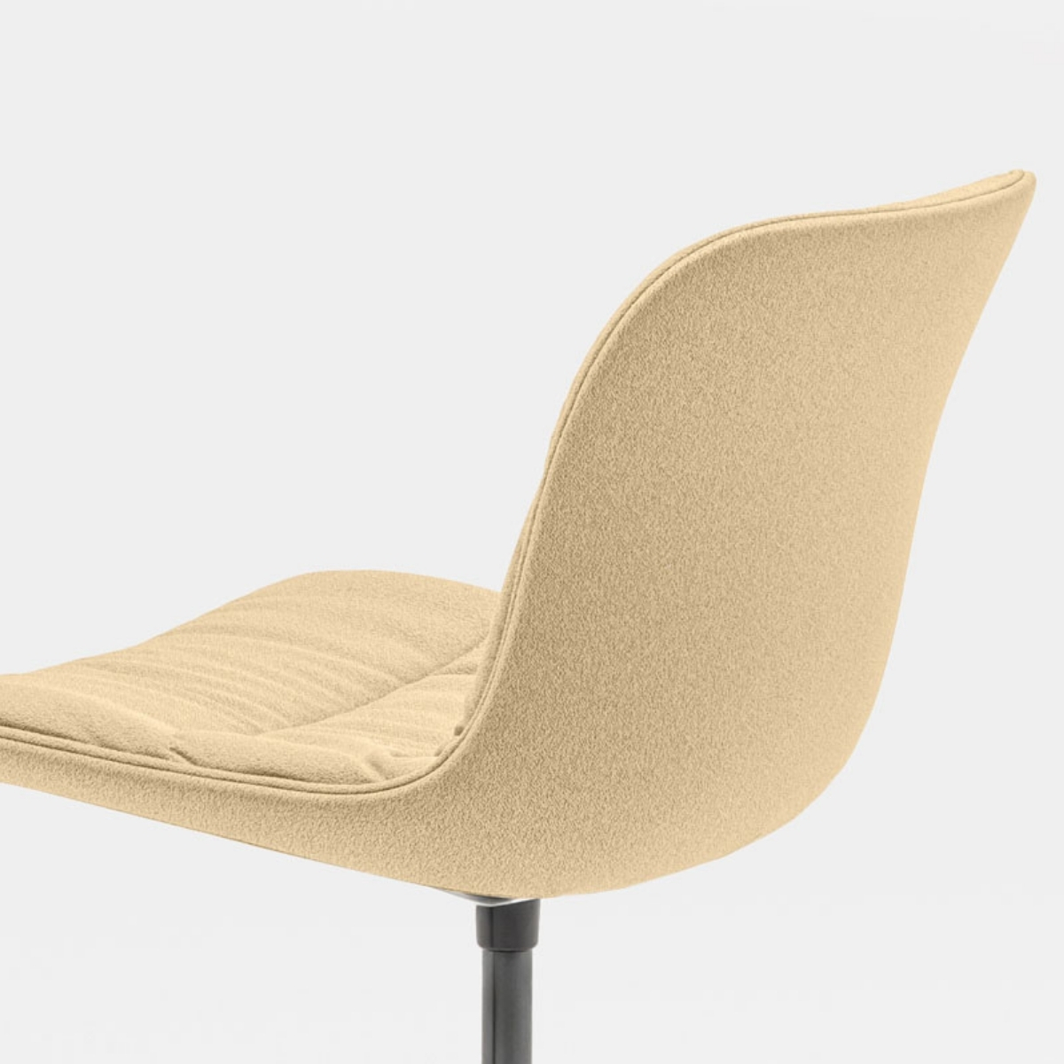 Chaise_rembourrée_réglable_en_hauteur_fabrication_europe