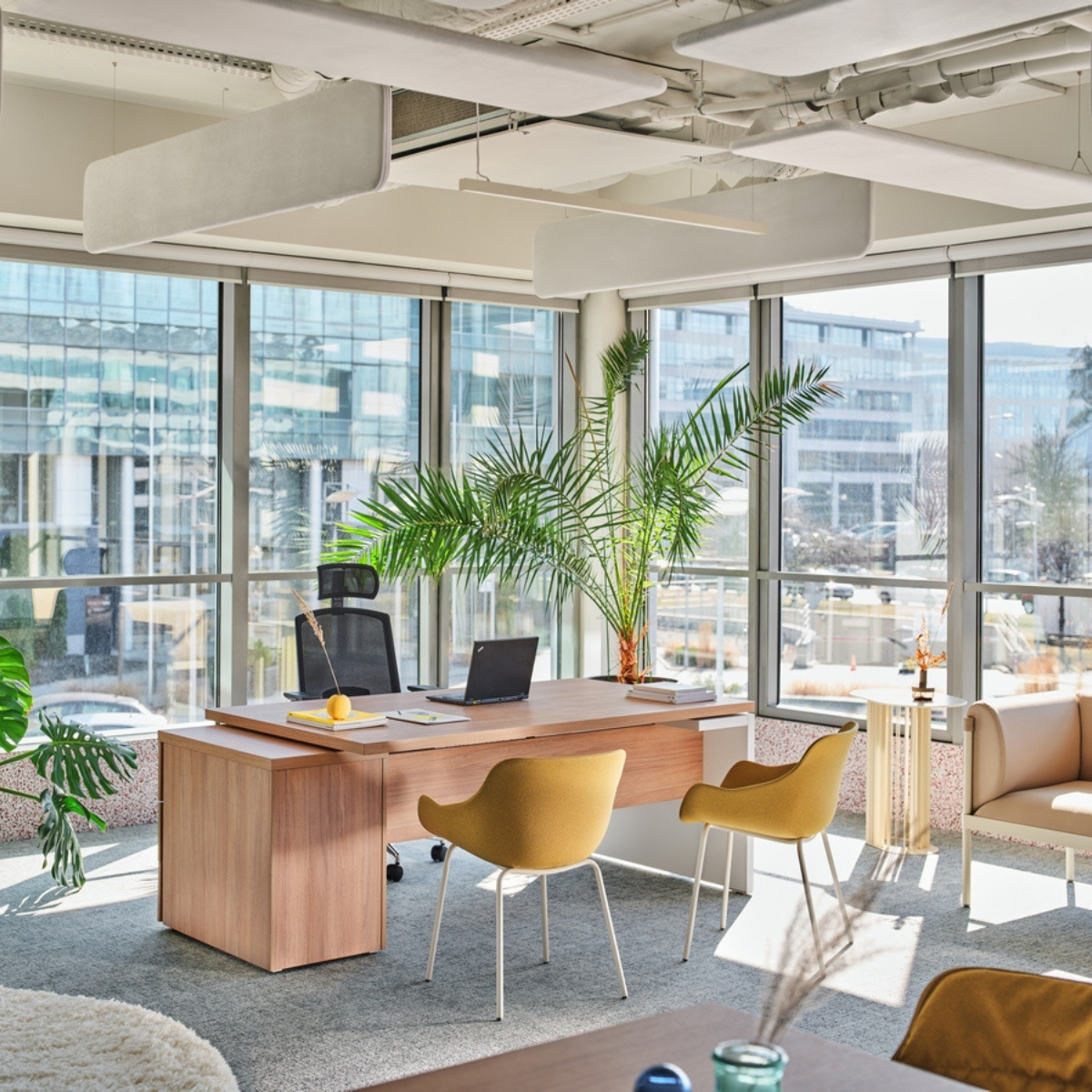 Fauteuil_réunion_piètement_métallique_bureau_direction
