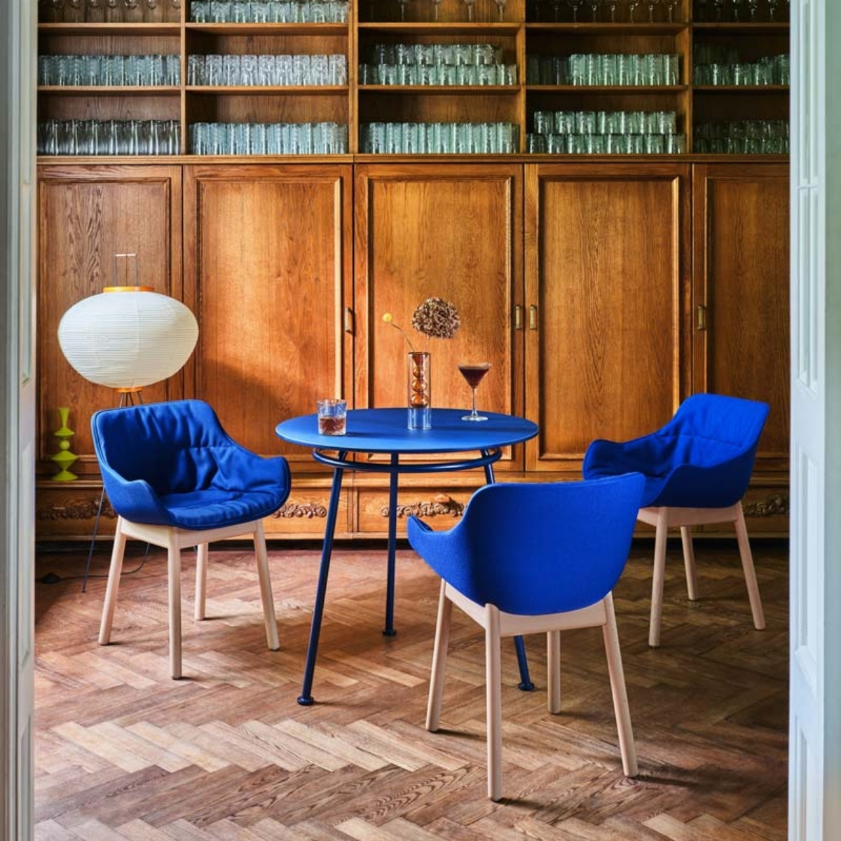 Siège_réunion_confortable_accoudoirs_design
