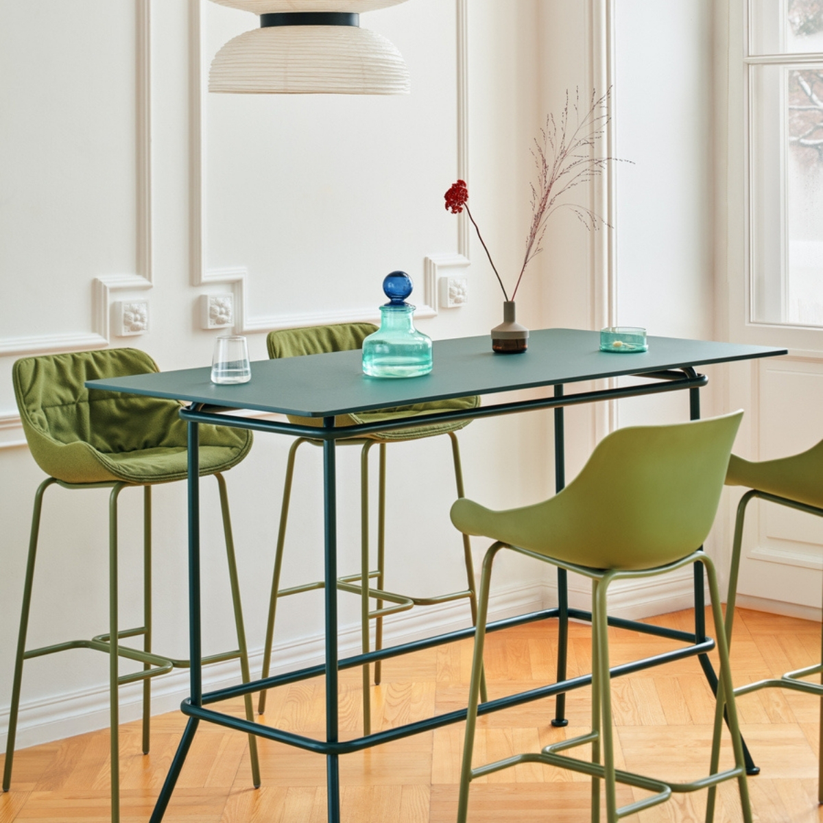 Chaise_haute_rembourrée_réunion_bureau