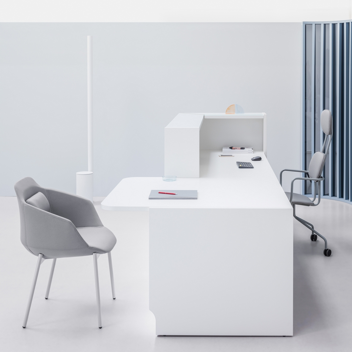Banque_accueil_verre_accès_PMR_1_place