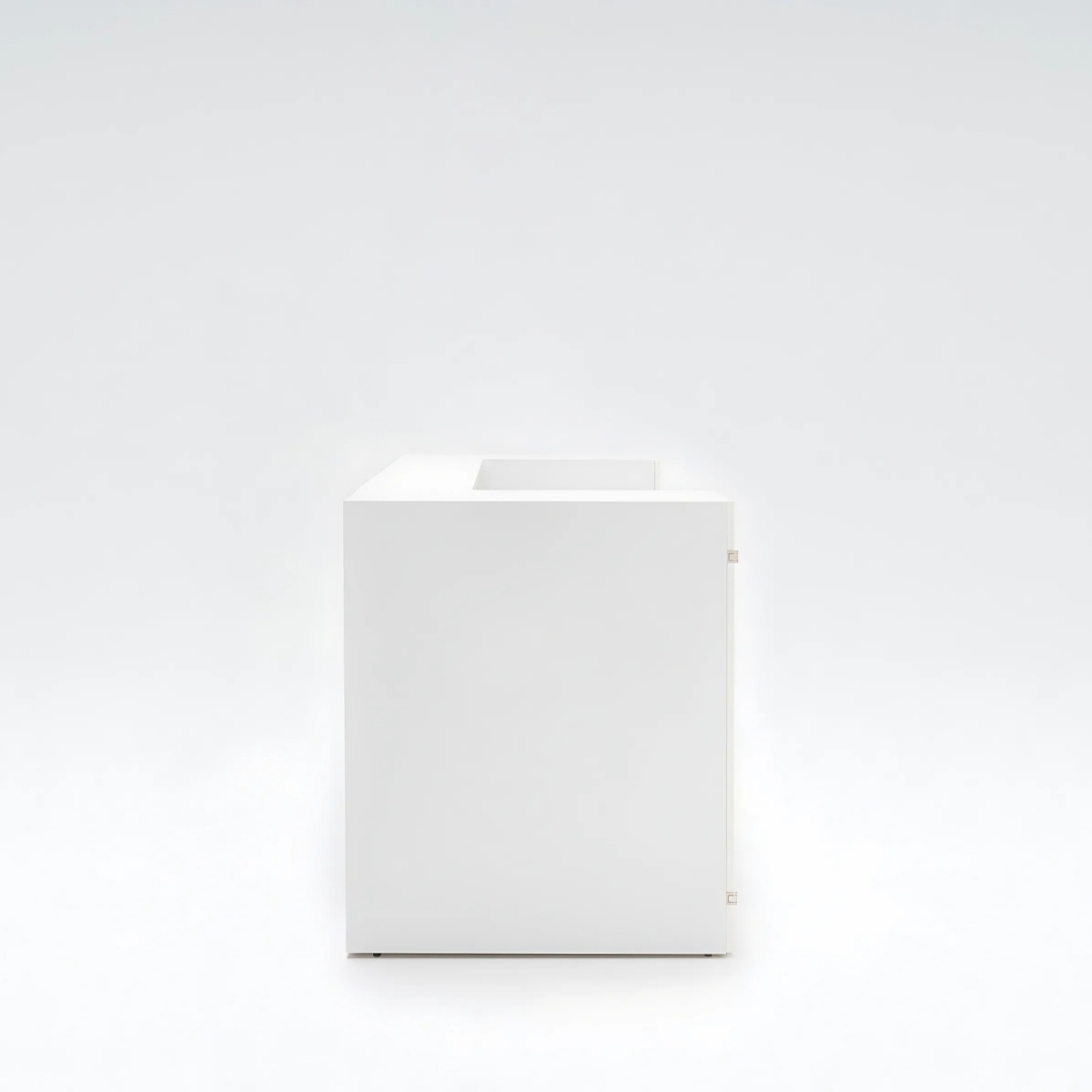 Banque_accueil_droite_lumineuse_compacte
